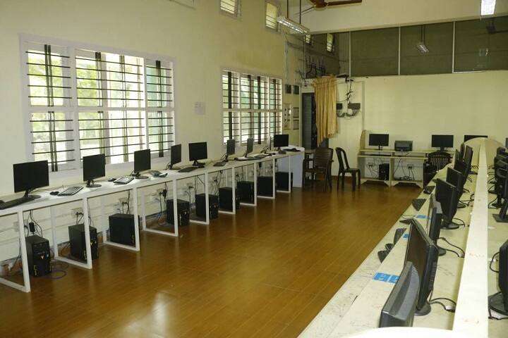 MES Asmabi College campus in Thrissur, Kerala, India — photo 4