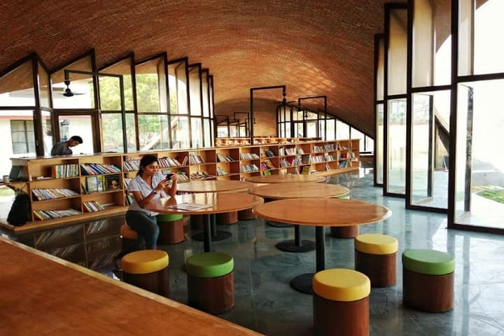S K Somaiya Degree College Of Arts campus in Mumbai, Maharashtra, India — photo 3