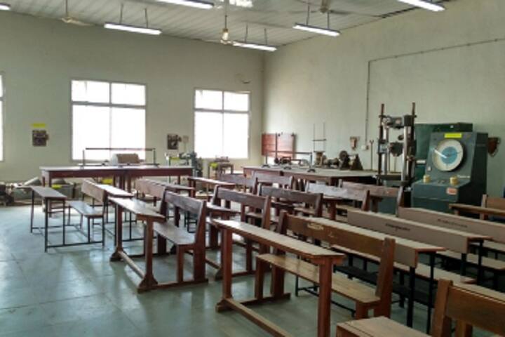 Government Polytechnic campus in Dahod, Gujarat, India — photo 3