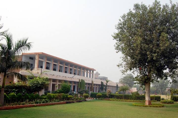 DAV College for Women campus in Ferozepur, Punjab, India — photo 1