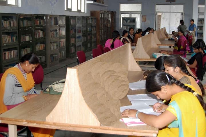 DAV College for Women campus in Ferozepur, Punjab, India — photo 5