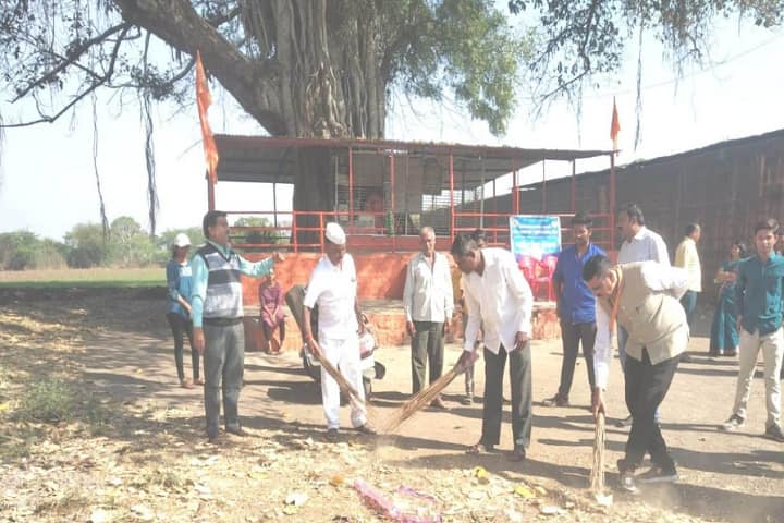 Swa Sawarkar Mahavidyalaya campus in Beed, Maharashtra, India — photo 4