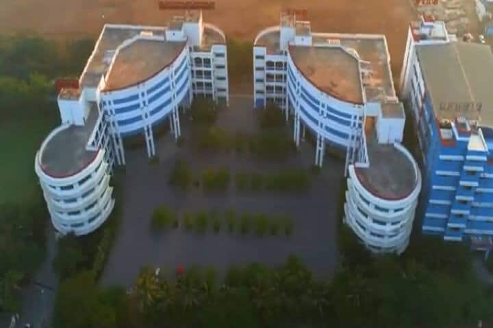 Sri Balaji University campus in Pune, Maharashtra, India — photo 2