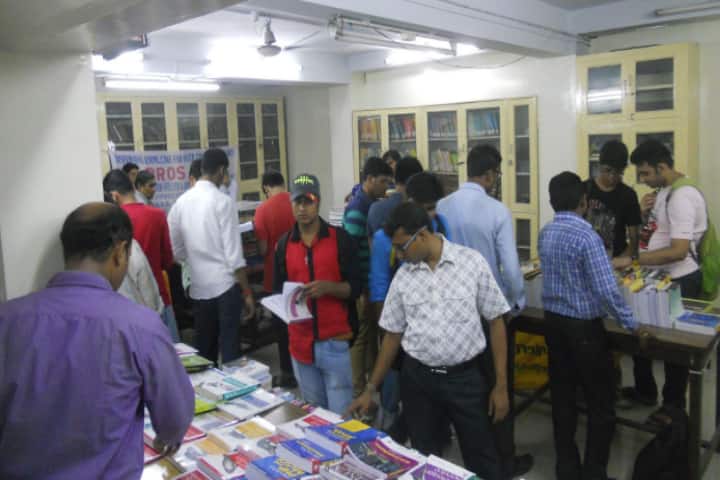 Asutosh College campus in Kolkata, West Bengal, India — photo 4