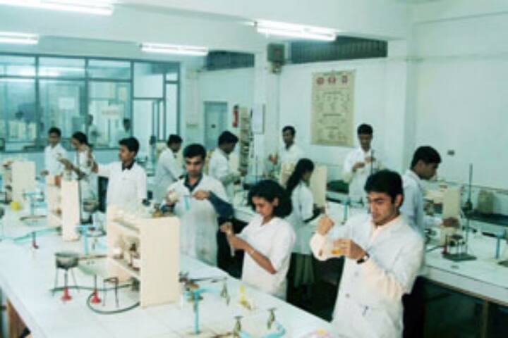 Poona College of Pharmacy campus in Pune, Maharashtra, India — photo 3