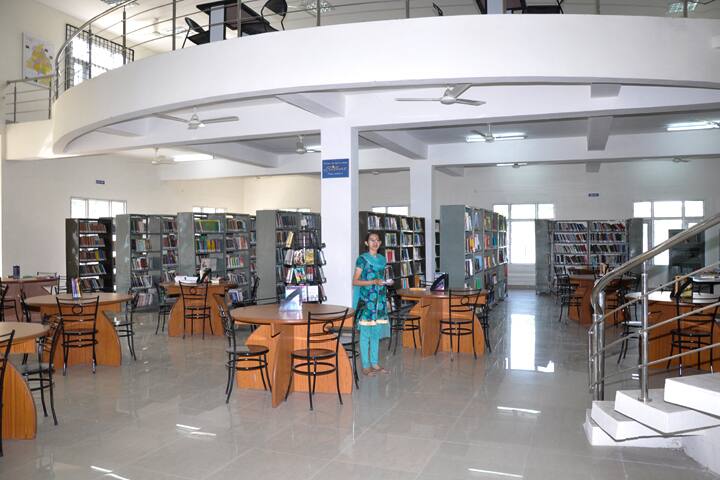 Guru Gobind Singh College for Women campus in Chandigarh, India — photo 6