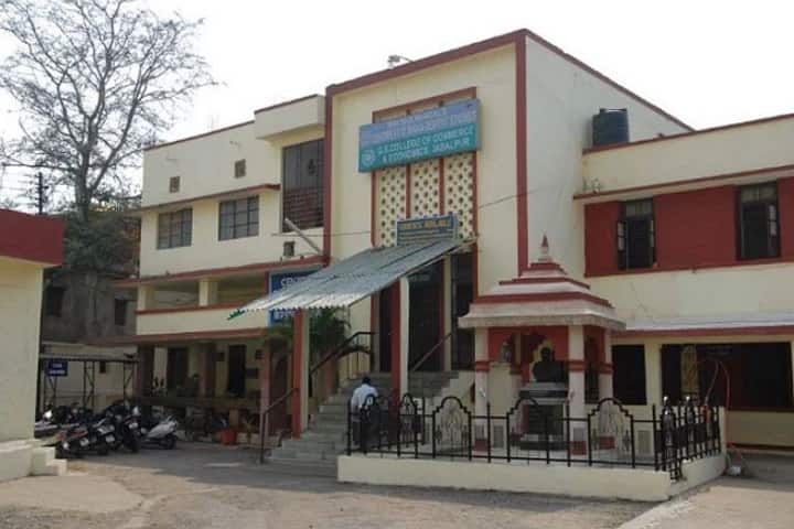 GS College of Commerce and Economics, Jabalpur campus in Jabalpur, Madhya Pradesh, India