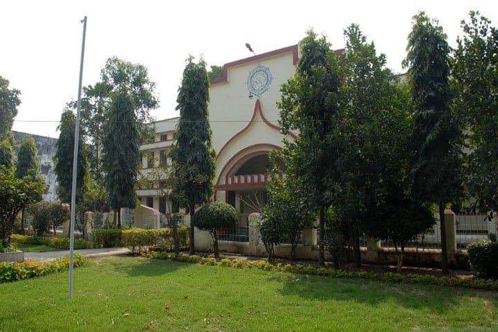 GS College of Commerce and Economics campus in Jabalpur, Madhya Pradesh, India — photo 3