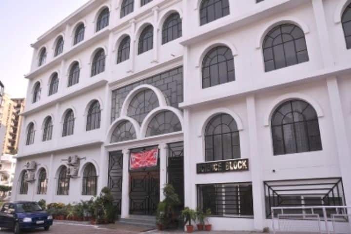 National P.G. College Lucknow campus in Lucknow, Uttar Pradesh, India — photo 4