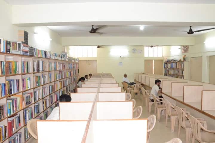 National P.G. College Lucknow campus in Lucknow, Uttar Pradesh, India — photo 6