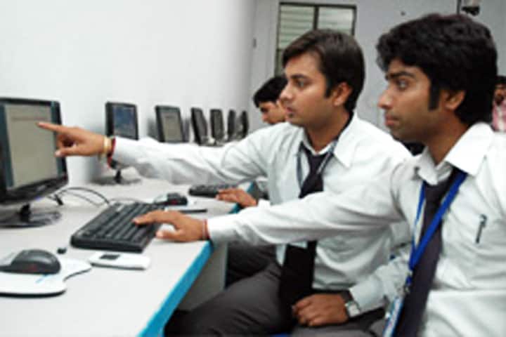 Krishna Institute of Management campus in Meerut, Uttar Pradesh, India — photo 2
