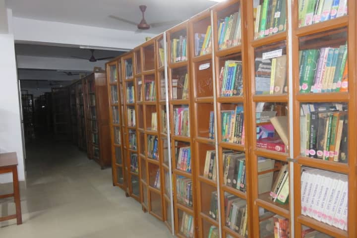 Ramakrishna Mission Vivekananda Centenary College campus in Kolkata, West Bengal, India — photo 2