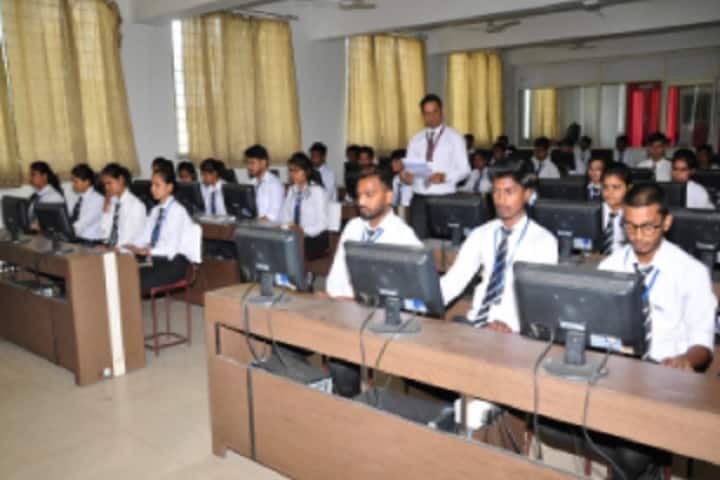 IIMT Saharanpur campus in Saharanpur, Uttar Pradesh, India — photo 3