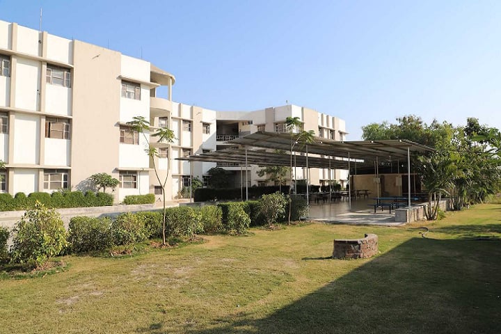 RMS Polytechnic campus in Vadodara, Gujarat, India — photo 2