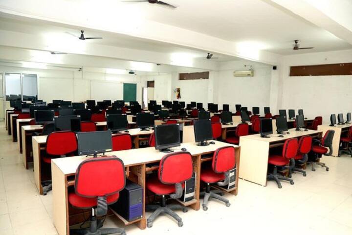Mahakaushal University campus in Jabalpur, Madhya Pradesh, India — photo 5