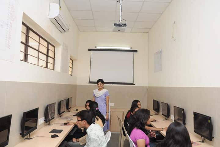KES' BK Shroff College of Arts and MH Shroff College of Commerce campus in Mumbai, Maharashtra, India — photo 6