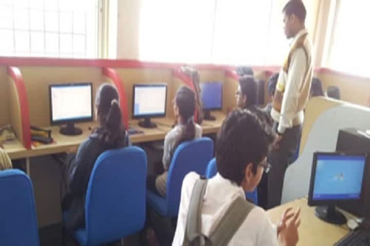 SSR College of Arts Commerce and Science campus in Silvassa, Dadra and Nagar Haveli, India — photo 3