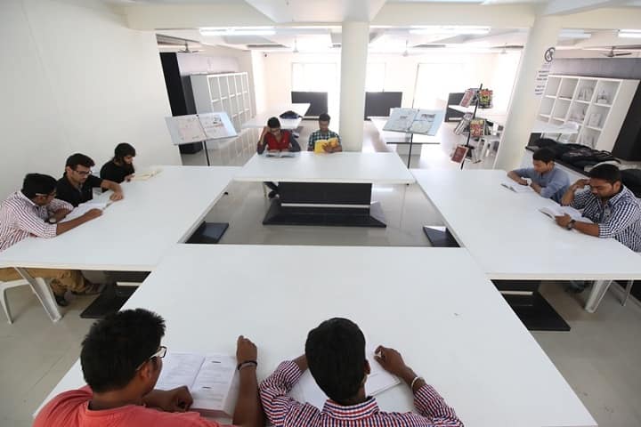 SDJ International College campus in Surat, Gujarat, India — photo 5