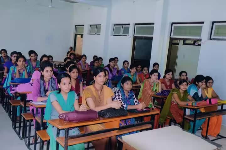 Shri Raghukul Mahila Vidya Peeth campus in Gonda, Uttar Pradesh, India — photo 2