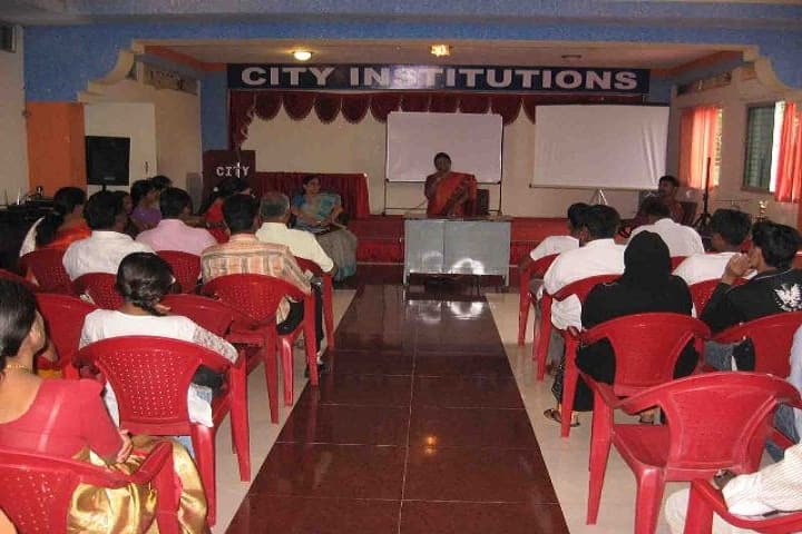 City College campus in Bangalore, Karnataka, India — photo 4