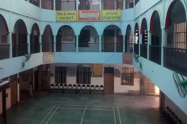 Mohini B Manwani Girls Degree College campus in Kanpur, Uttar Pradesh, India — photo 4