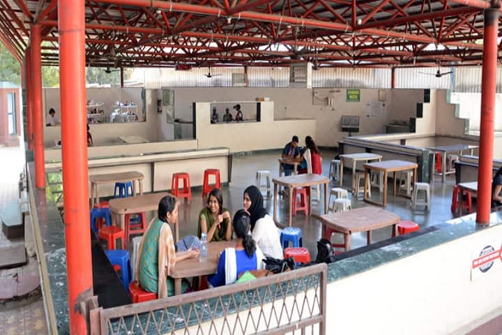 Royal College of Arts Science and Commerce campus in Mira Bhayandar, Maharashtra, India — photo 4