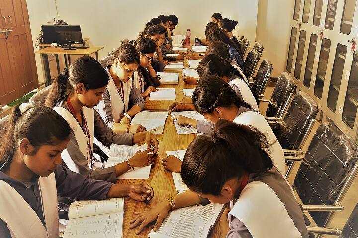 Lal Bahadur Shastri Post Graduate College campus in Gonda, Uttar Pradesh, India — photo 6