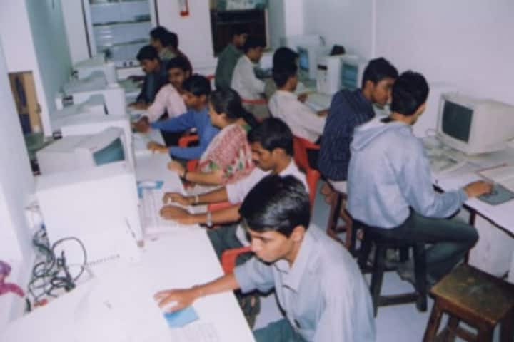 DE Society's Technical Institute campus in Pune, Maharashtra, India — photo 4
