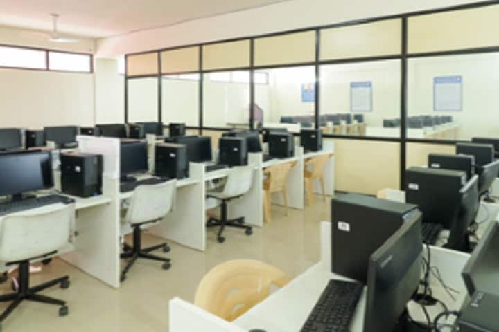 GH Raisoni Skill Tech University campus in Nagpur, Maharashtra, India — photo 5