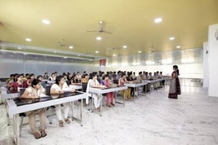Sathyabama University Dental College and Hospital campus in Chennai, Tamil Nadu, India — photo 4