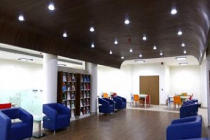 DY Patil University School of Dentistry campus in Navi Mumbai, Maharashtra, India — photo 5