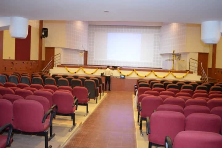 Meenakshi Ammal Dental College and Hospital campus in Chennai, Tamil Nadu, India — photo 5