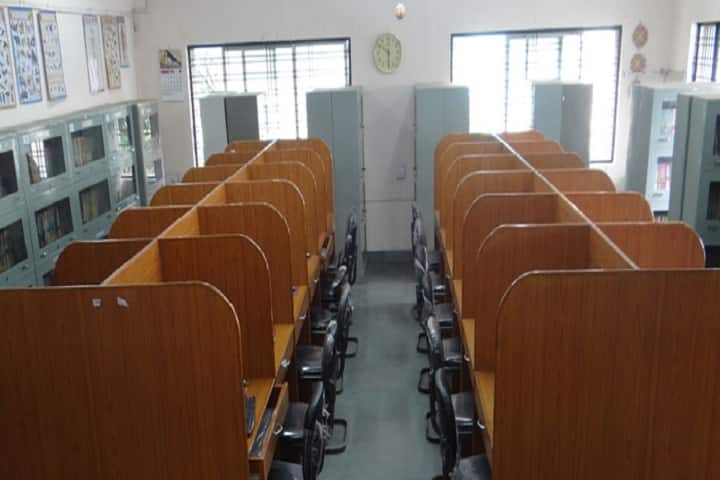 Christ College campus in Bhopal, Madhya Pradesh, India — photo 4
