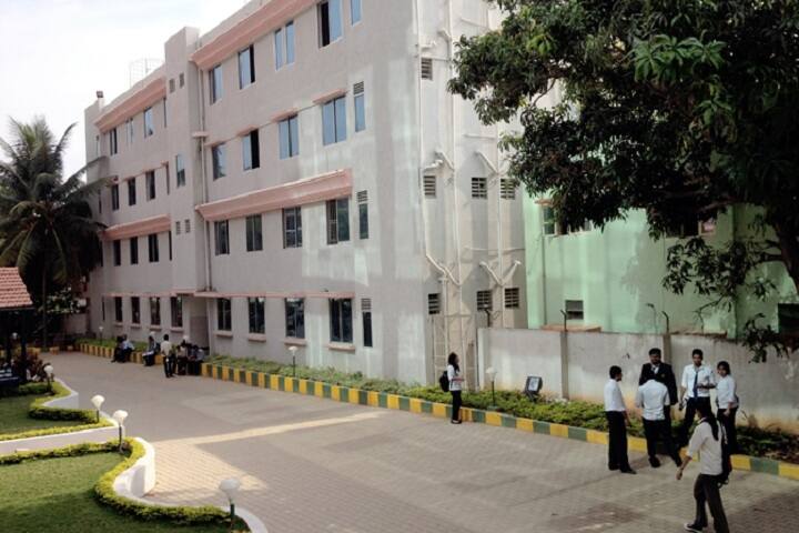 Brindavan College campus in Bangalore, Karnataka, India — photo 3