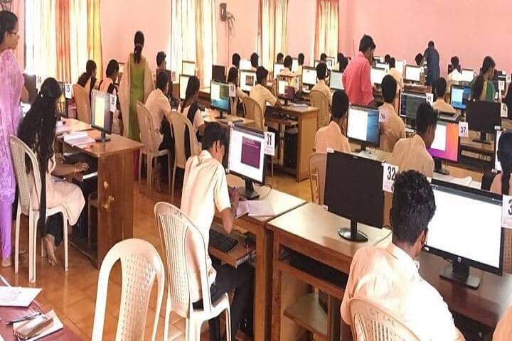 Maharaja's Technological Institute campus in Thrissur, Kerala, India — photo 3