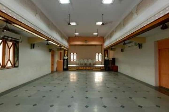 Gurukul College of Commerce campus in Mumbai, Maharashtra, India — photo 6