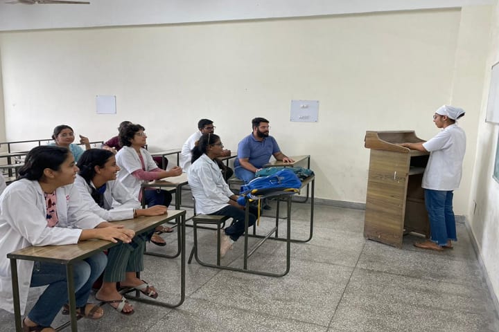 Government Dental College and Hospital campus in Patiala, Punjab, India — photo 4