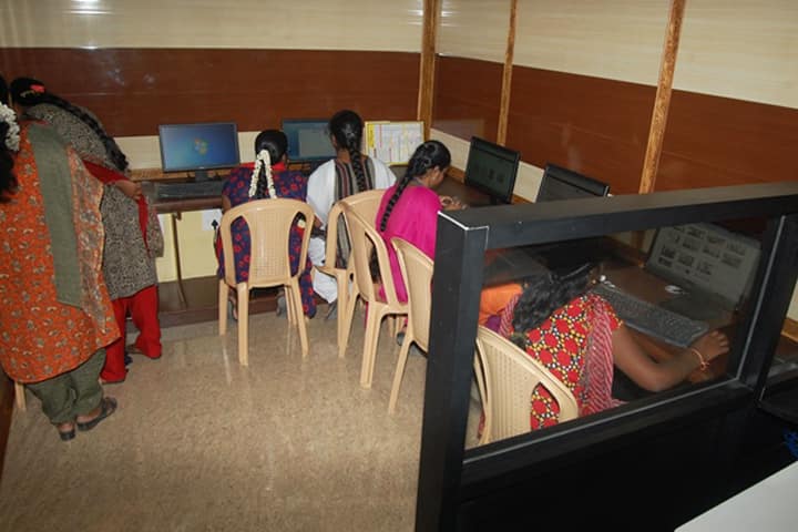 Bharathidasan Government College For Women campus in Puducherry, India — photo 2