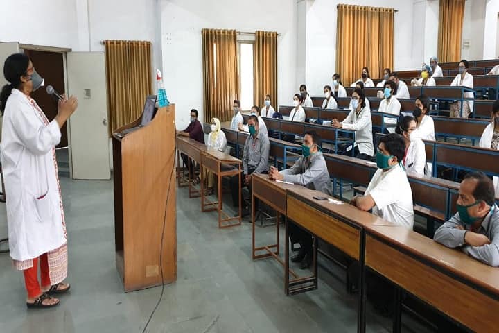 Santosh Dental College campus in Ghaziabad, Uttar Pradesh, India — photo 2