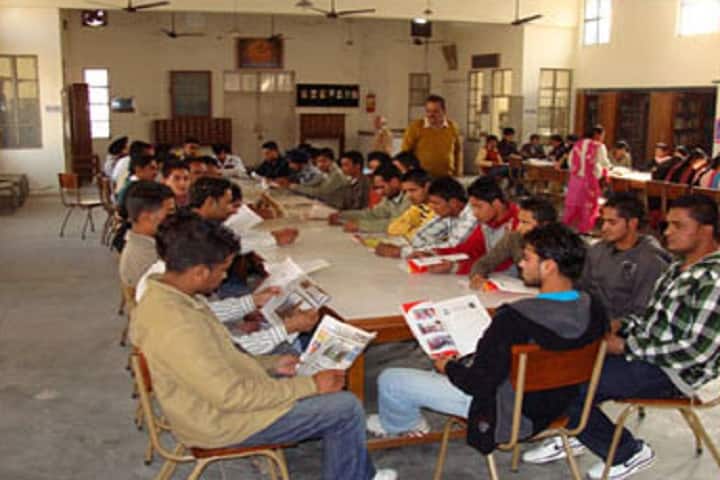 Lajpat Rai DAV College campus in Jagraon, Punjab, India — photo 2