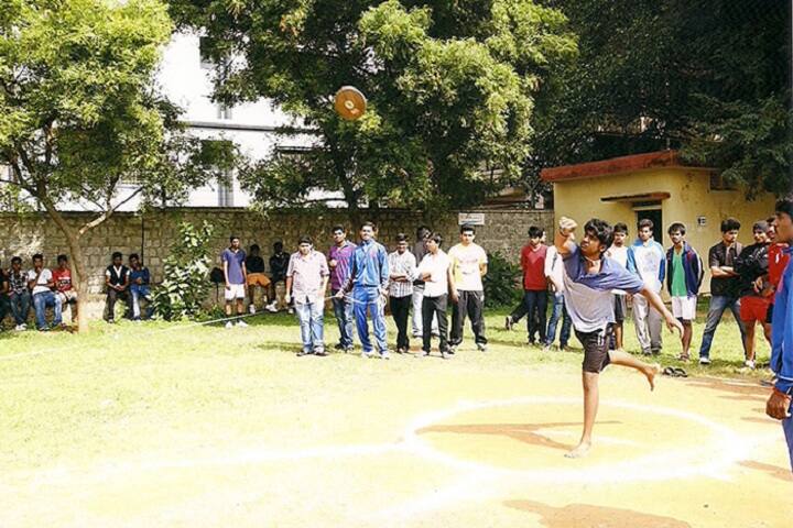 Seshadripuram College campus in Bangalore, Karnataka, India — photo 4