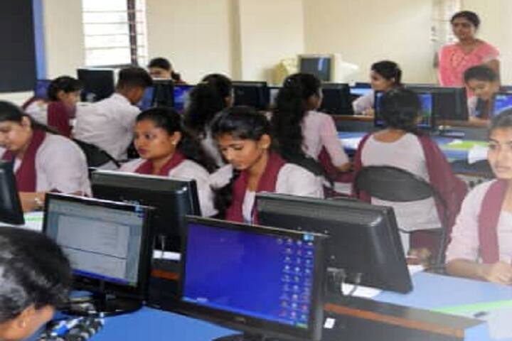 Canara College campus in Mangalore, Karnataka, India — photo 4