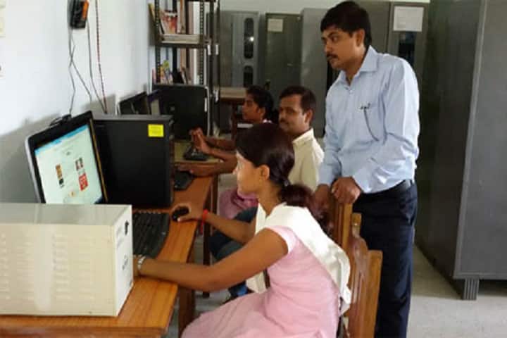 Ramabai Government Women Post Graduate College campus in Akbarpur, Uttar Pradesh, India — photo 4