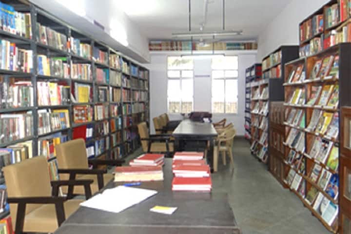 Ness Wadia College of Commerce campus in Pune, Maharashtra, India — photo 6