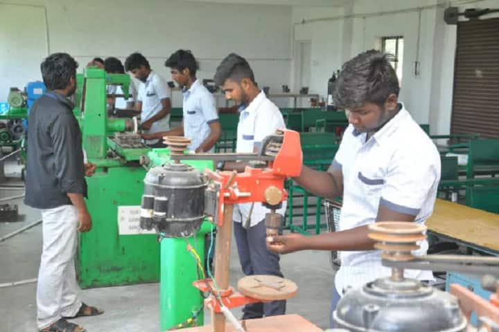 Vetri Polytechnic College campus in Tiruvannamalai, Tamil Nadu, India — photo 4
