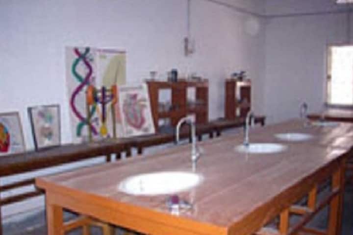 Guru Vashishth Mahavidyalaya campus in Gonda, Uttar Pradesh, India — photo 1