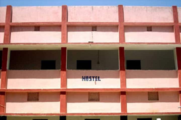 Guru Vashishth Mahavidyalaya campus in Gonda, Uttar Pradesh, India — photo 2