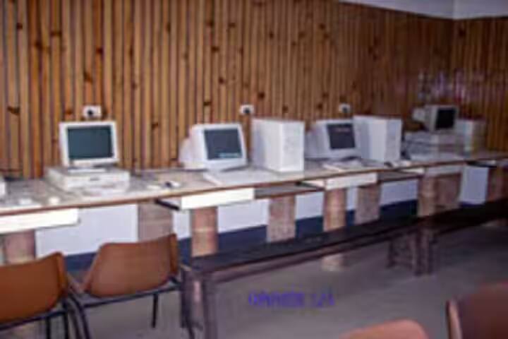 Lakhanlal Sharan Singh Mahavidyalaya campus in Gonda, Uttar Pradesh, India — photo 4
