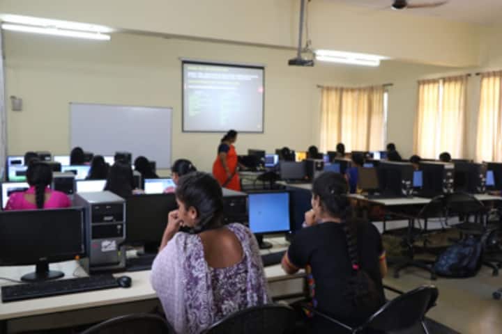 NMKRV College for Women campus in Bangalore, Karnataka, India — photo 4