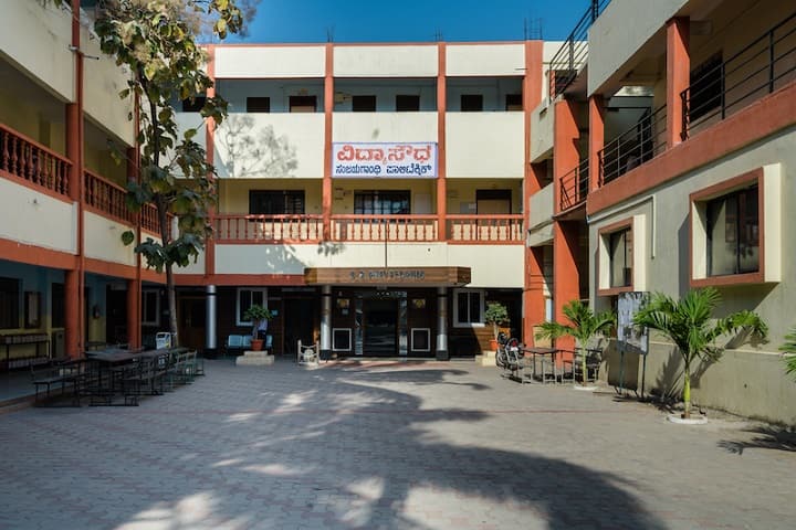 Sanjay Gandhi Polytechnic campus in Ballari, Karnataka, India — photo 1